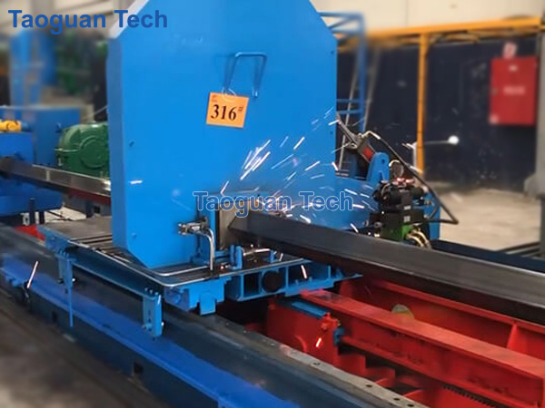 Hot Flying Saw Cutter